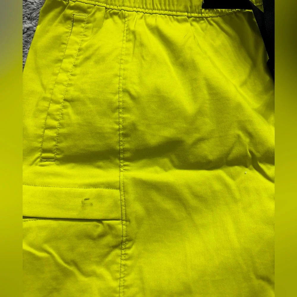 The North Face Men's Vibrant Neon Green Athletic Outdoor Hiking Shorts XL